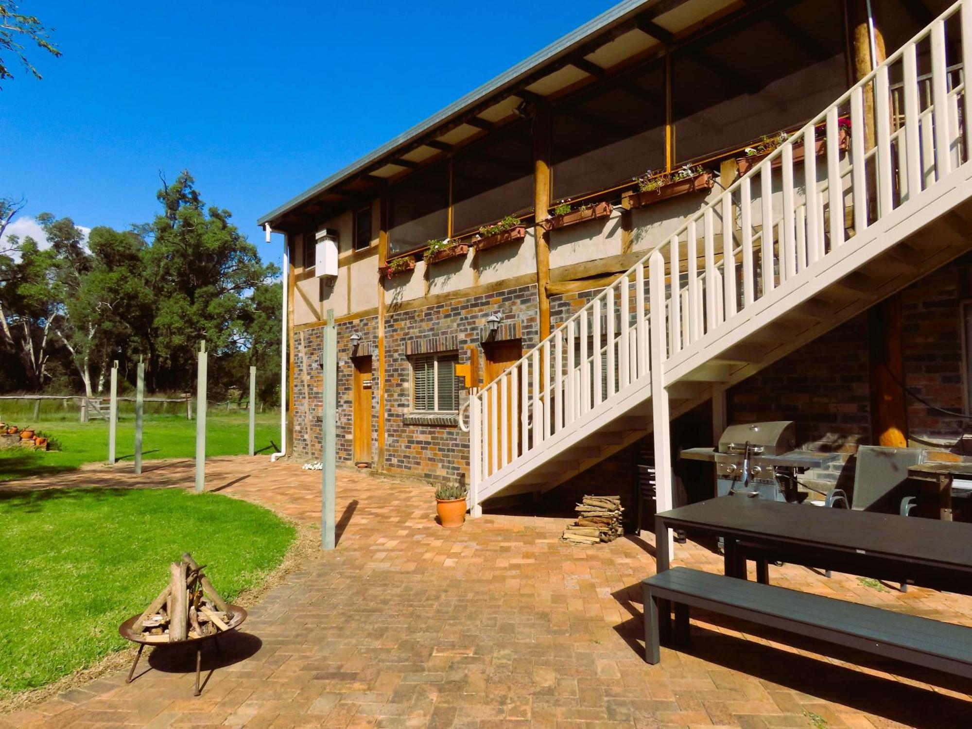 Pilliga Pottery Creative Farmstay كونابارابران المظهر الخارجي الصورة